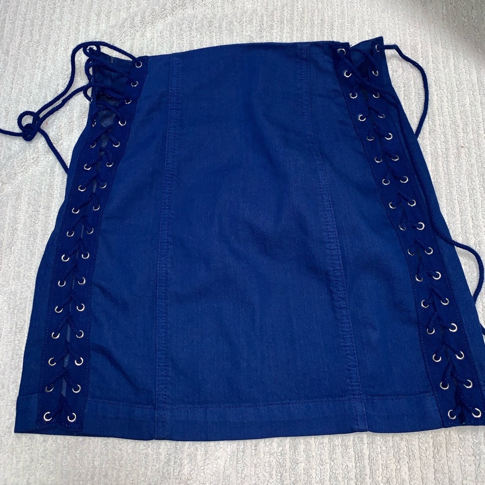 Carmar/LF lace up denim skirt